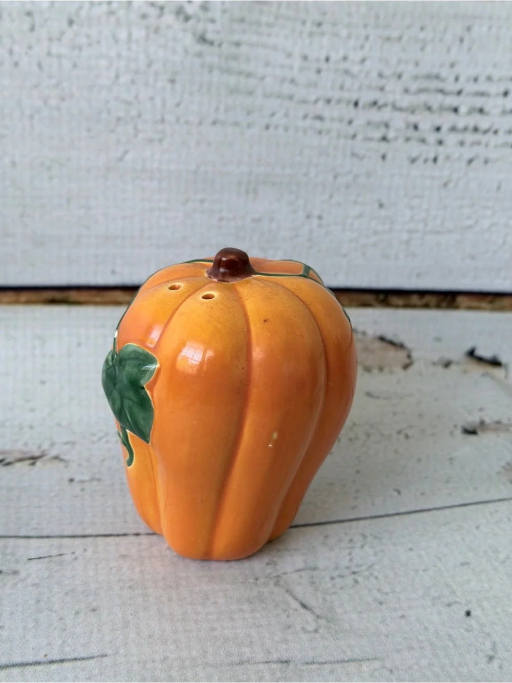 Orange Pumpkin Ceramic Salt and Pepper Shakers - Decorative Fall Kitchen Set